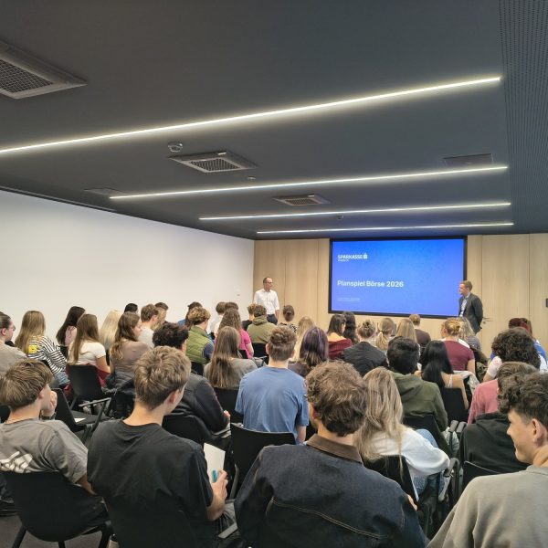 Kick-off zum Börsenplanspiel 2026 in der Sparkasse Feldkirch